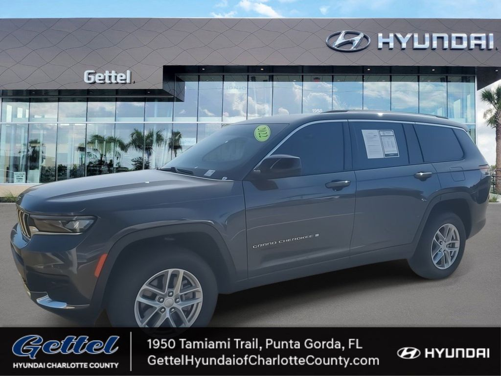 2022 Jeep Grand Cherokee L Laredo's photo