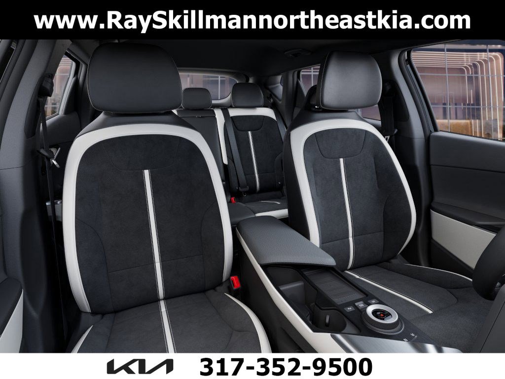 2025 Kia EV6 GT-Line photo 13