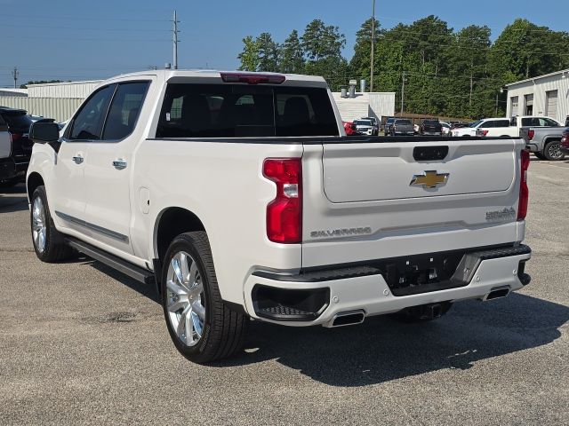 2025 Chevrolet Silverado 1500 High Country photo 3