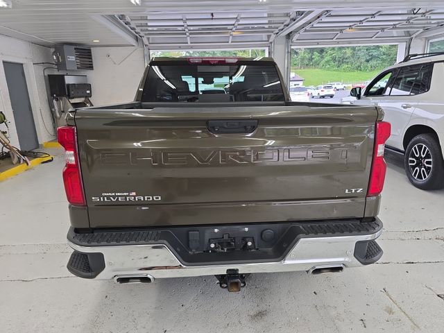 2023 Chevrolet Silverado 1500 LTZ photo 3