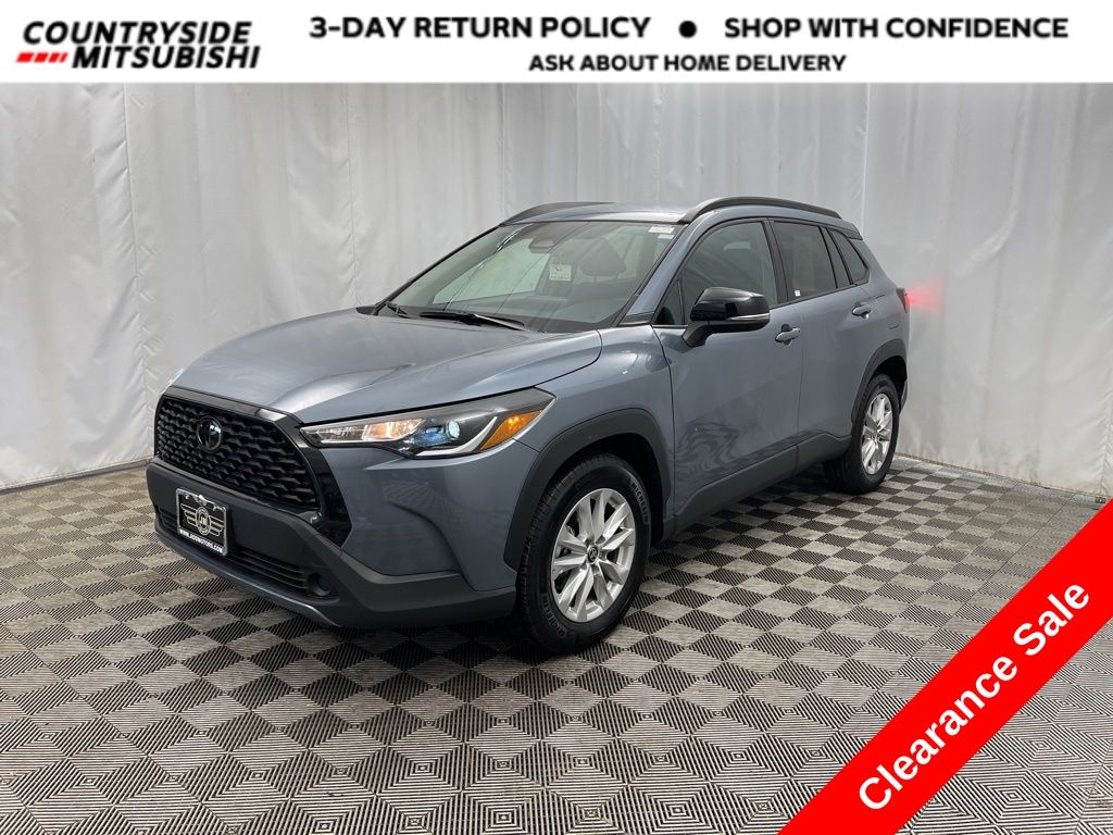 2025 Toyota Corolla Cross LE