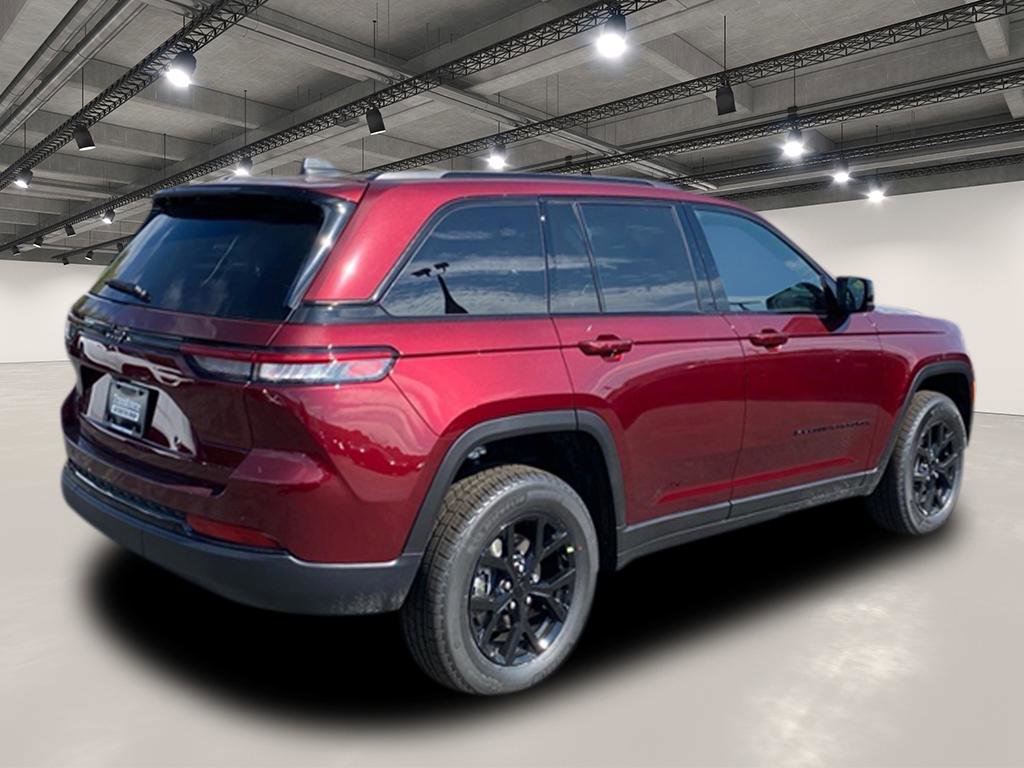 2025 Jeep Grand Cherokee Altitude X photo 3