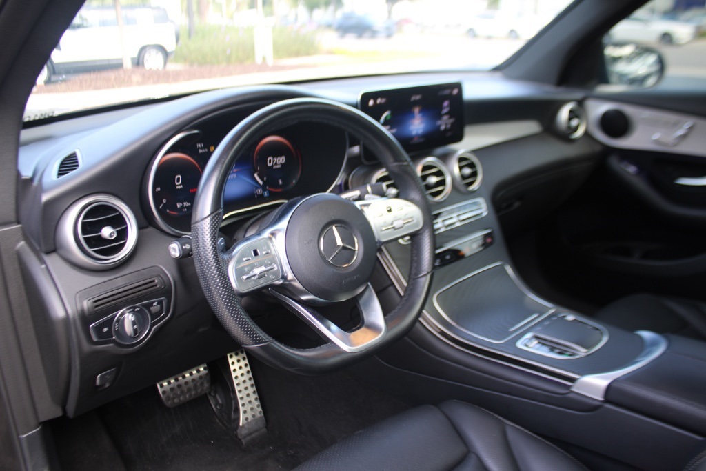 2022 Mercedes Benz GLC 300 photo 4