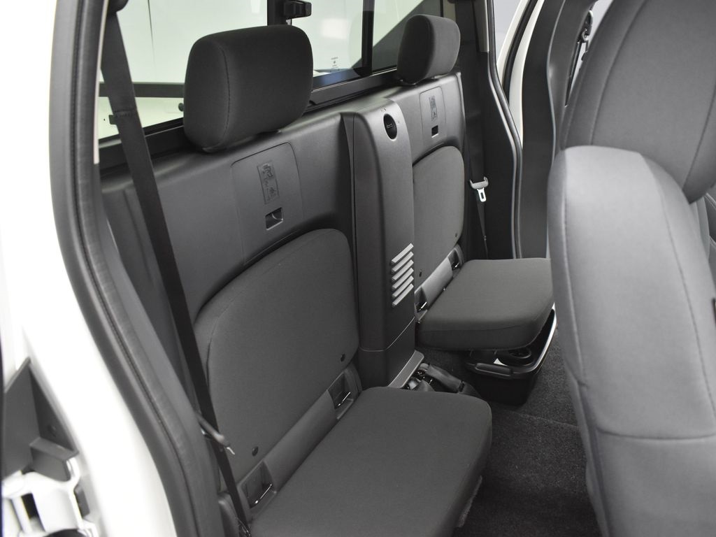 2026 Nissan Frontier S photo 16