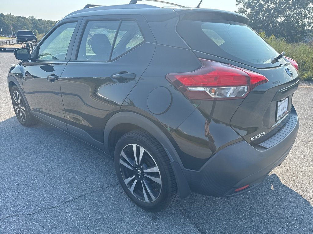 2019 Nissan Kicks SV photo 6