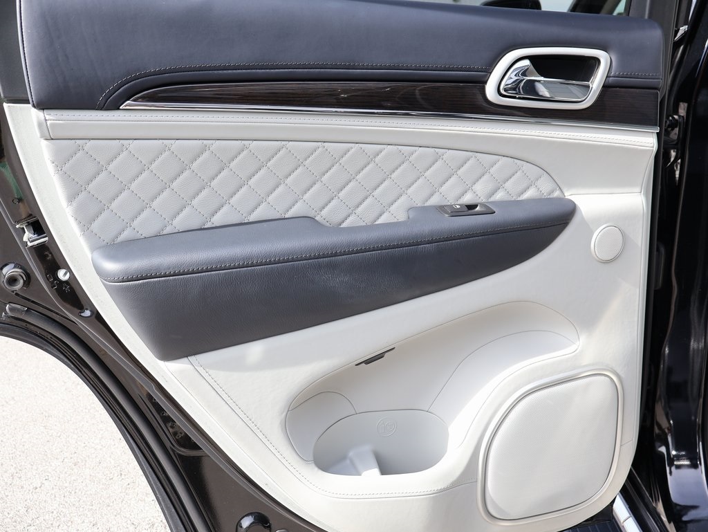 2021 Jeep Grand Cherokee Summit photo 16