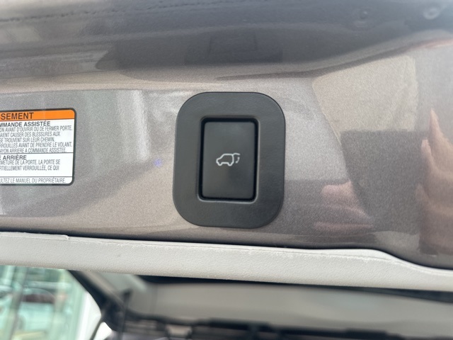 2016 Toyota Sienna XLE photo 20