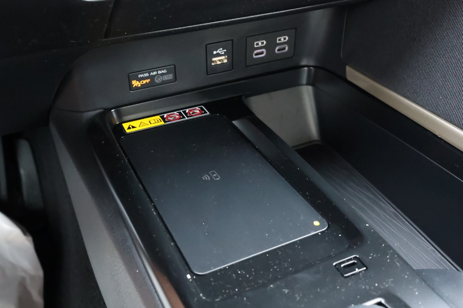 2026 Toyota Camry LE photo 3