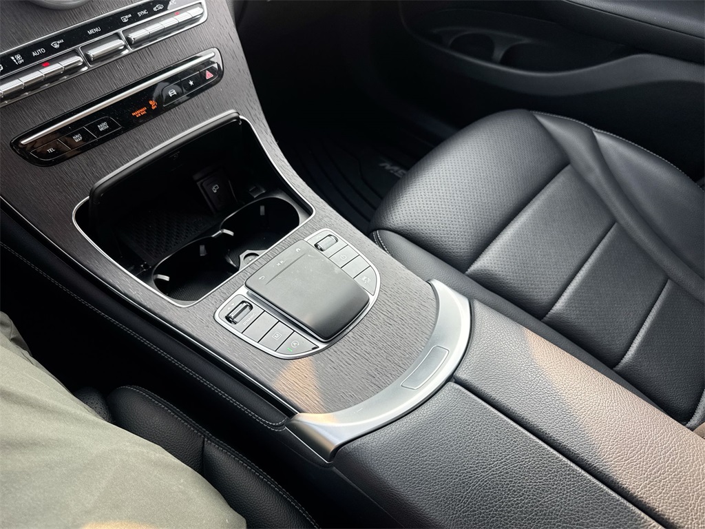 2020 Mercedes Benz GLC 300 4MATIC photo 20