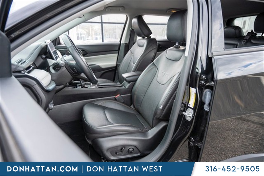 2022 Jeep Compass Limited photo 3