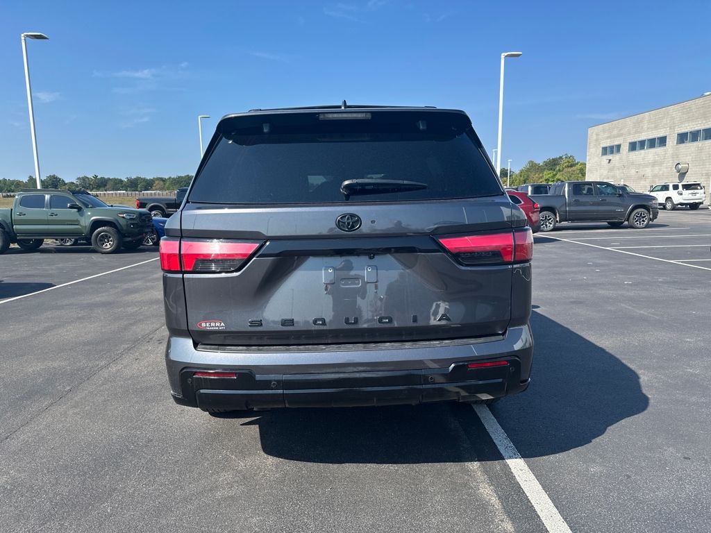 2024 Toyota Sequoia Platinum photo 4