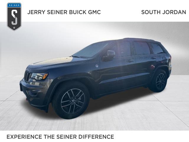 2017 Jeep Grand Cherokee Trailhawk's photo