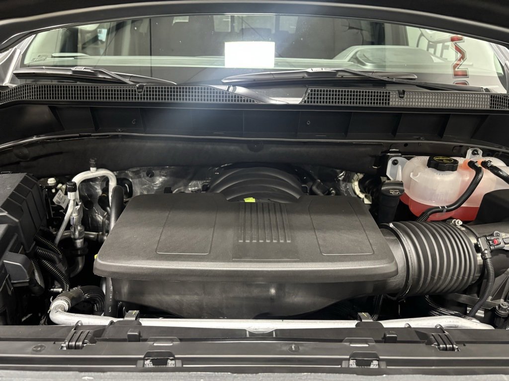 2026 Chevrolet Silverado 1500 LT photo 3