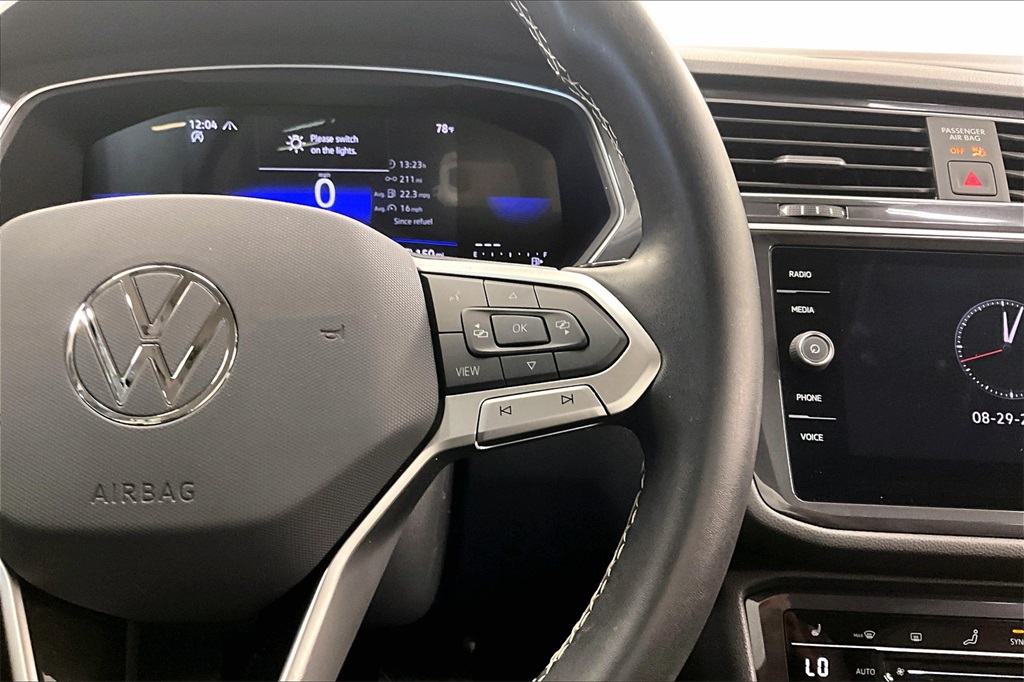 2024 Volkswagen Tiguan SE Wolfsburg Edition photo 18
