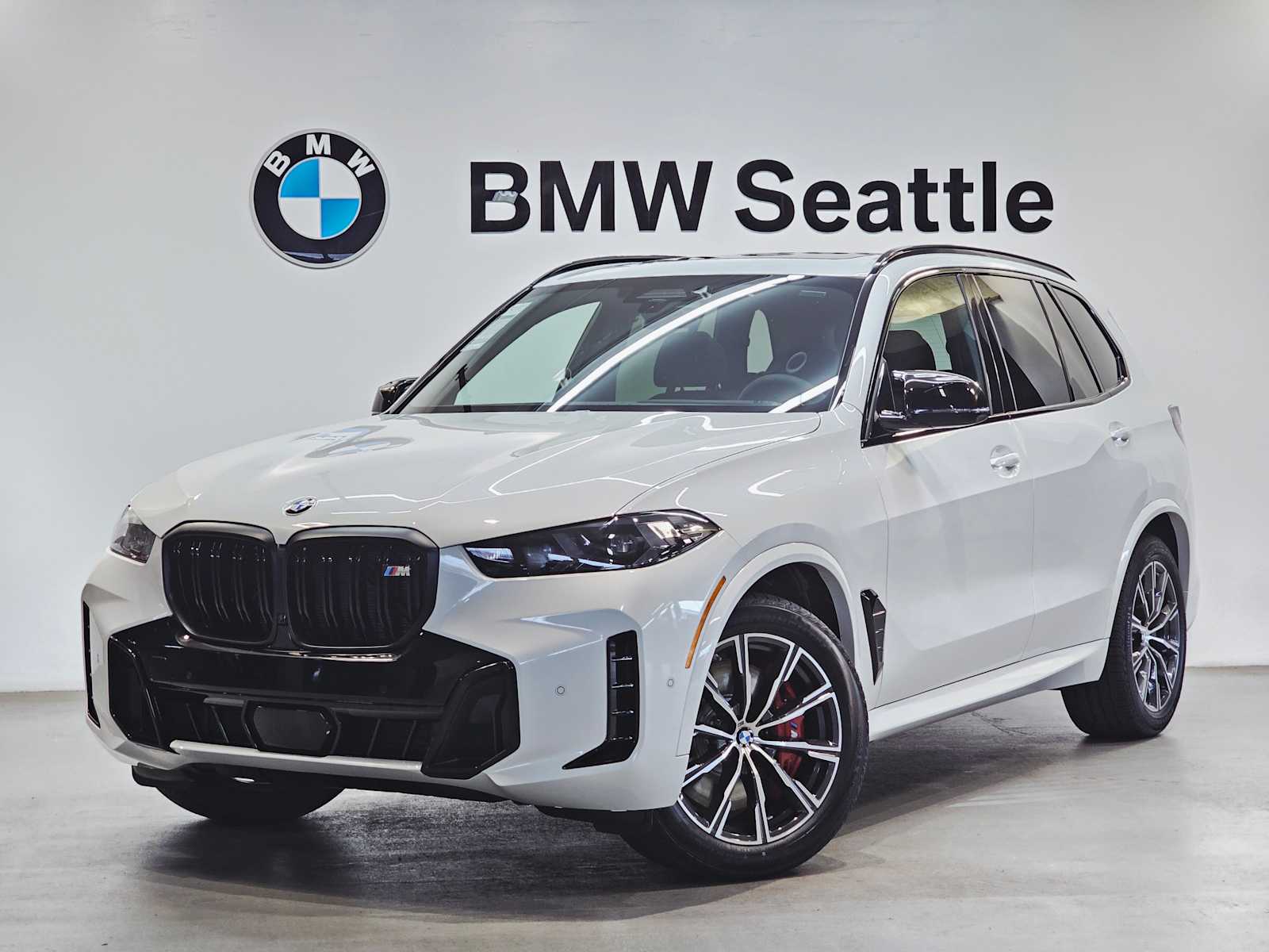 2026 BMW X5 M60i's photo