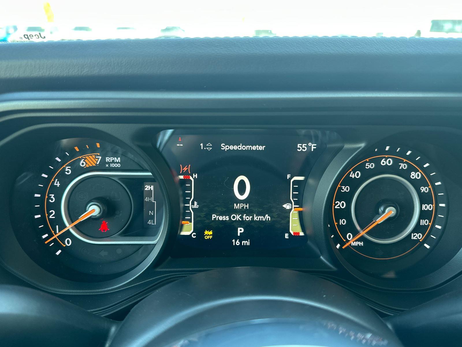 2025 Jeep Wrangler Sahara photo 15