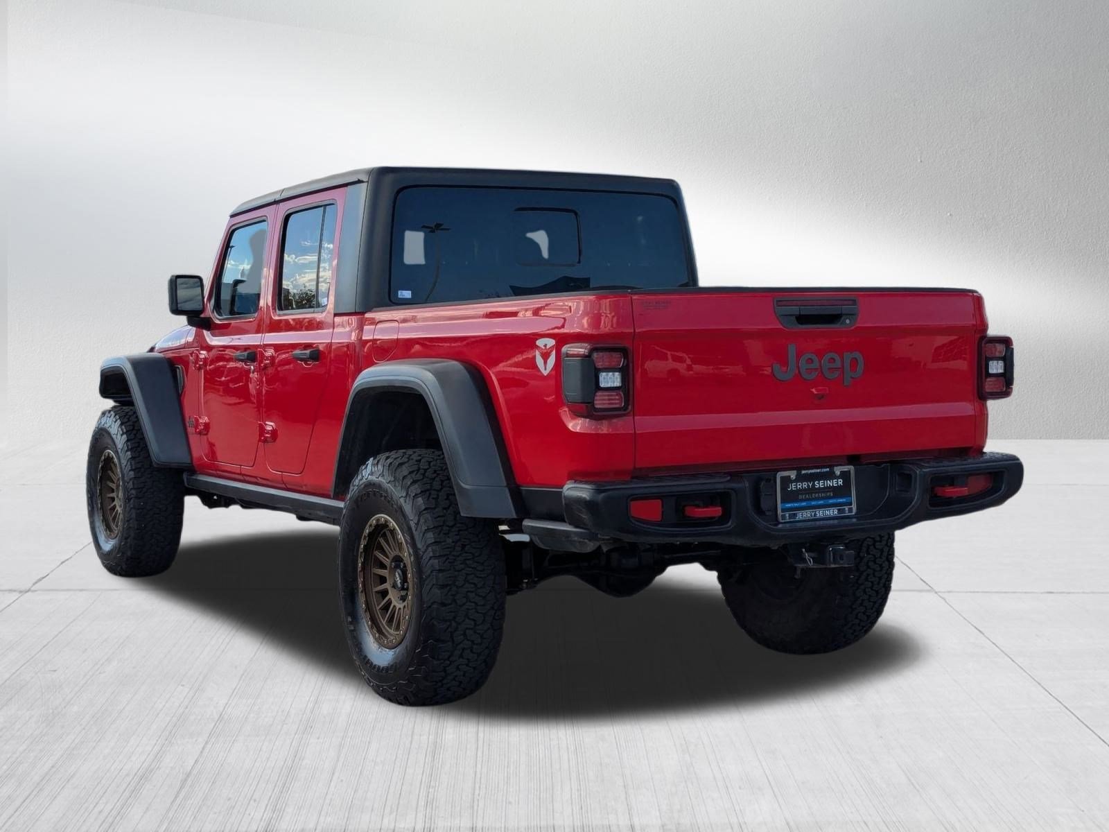 2021 Jeep Gladiator Rubicon photo 3