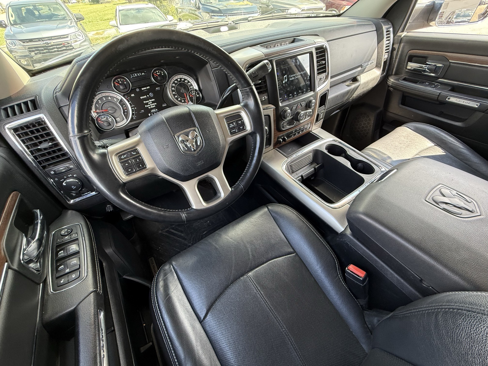 2018 Ram 2500 Laramie photo 16