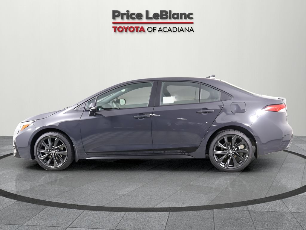 2025 Toyota Corolla SE photo 3