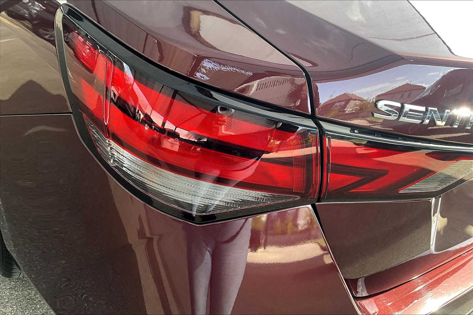 2024 Nissan Sentra SV photo 24