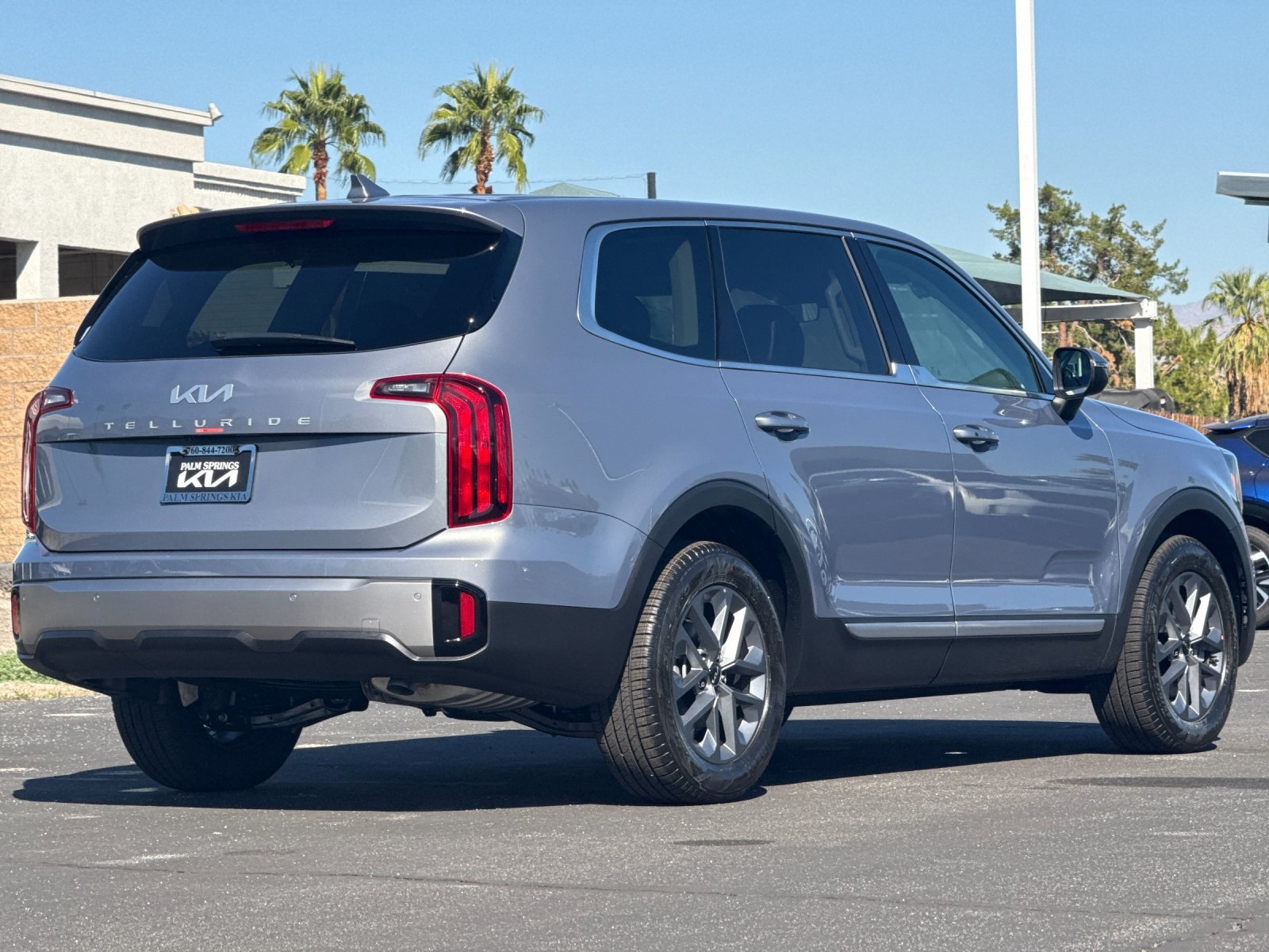 2026 Kia Sportage Hybrid EX photo 2