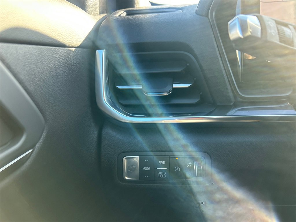 2026 GMC TERRAIN - Image 17