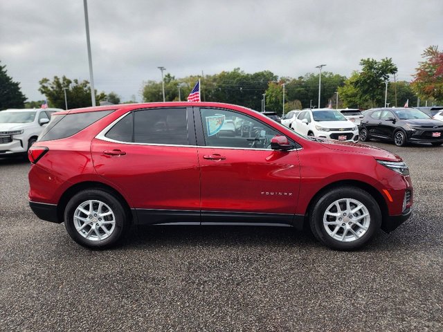 2024 Chevrolet Equinox LT photo 16