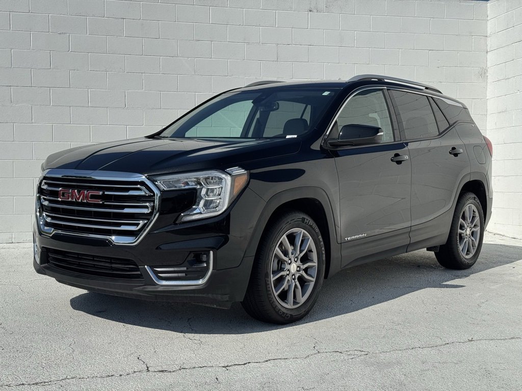 2024 Toyota RAV4 SLT photo 9