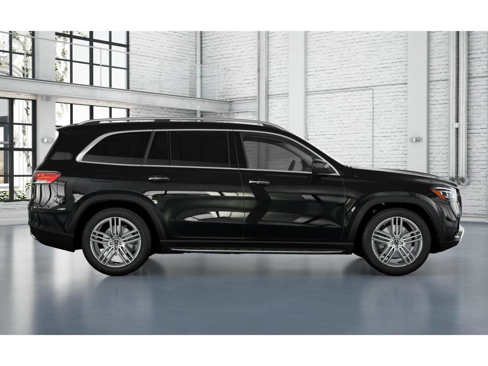 2026 Mercedes Benz GLS 450 4MATIC photo 2