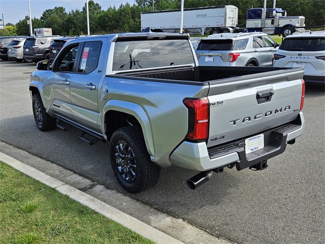 2025 Toyota Tacoma SR5 4x4 Double Cab photo 9