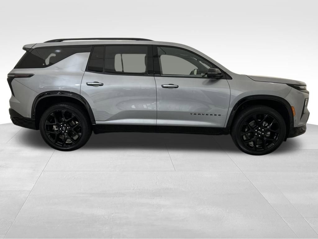 2025 Chevrolet Traverse RS photo 8