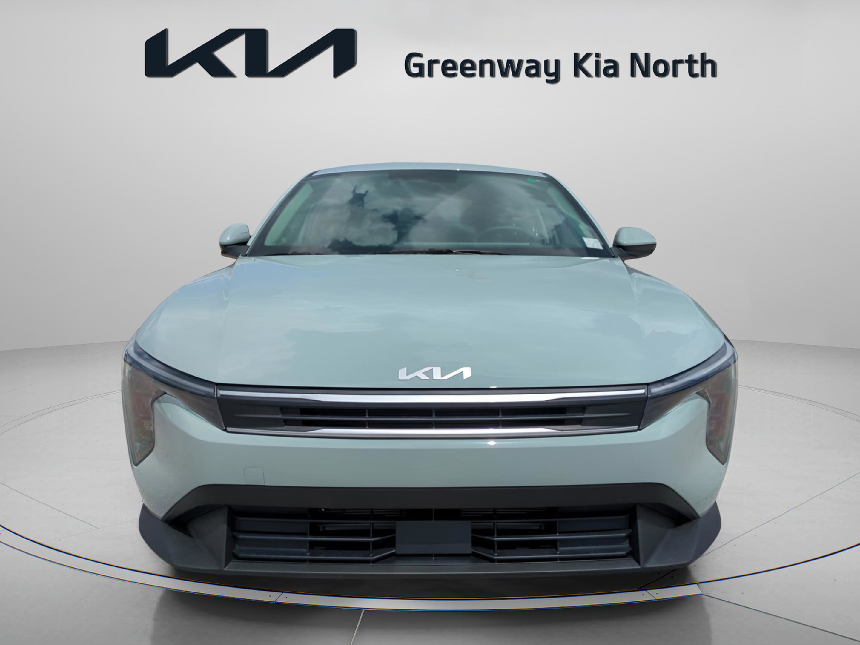 2025 Kia K4 LXS photo 2