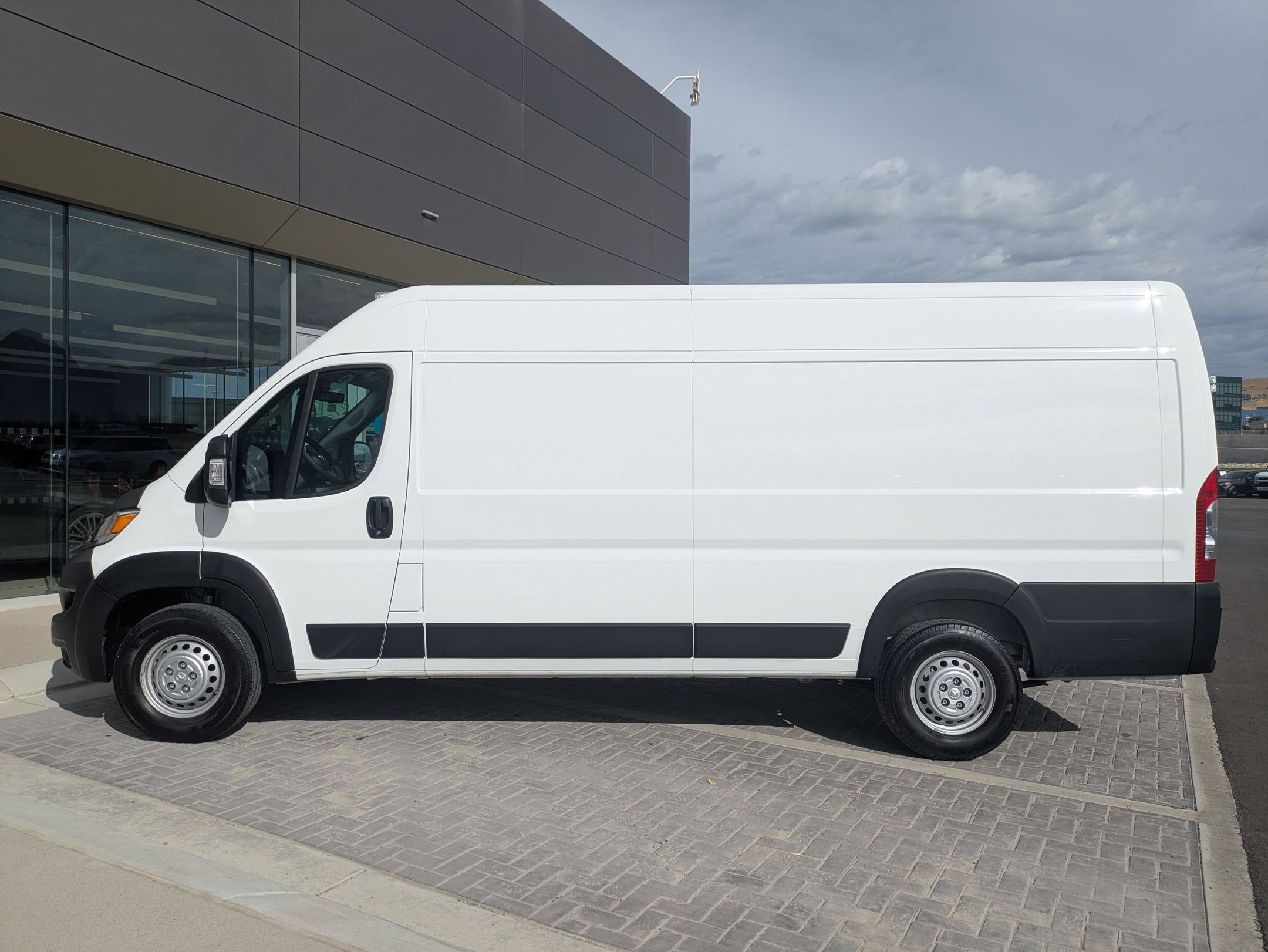 2024 Ram ProMaster 3500 photo 6