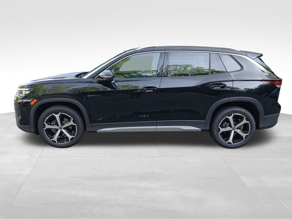 2025 Volkswagen Tiguan SE photo 2