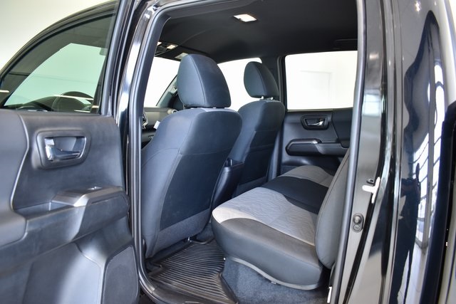 2021 Toyota Tacoma TRD Off-Road photo 11