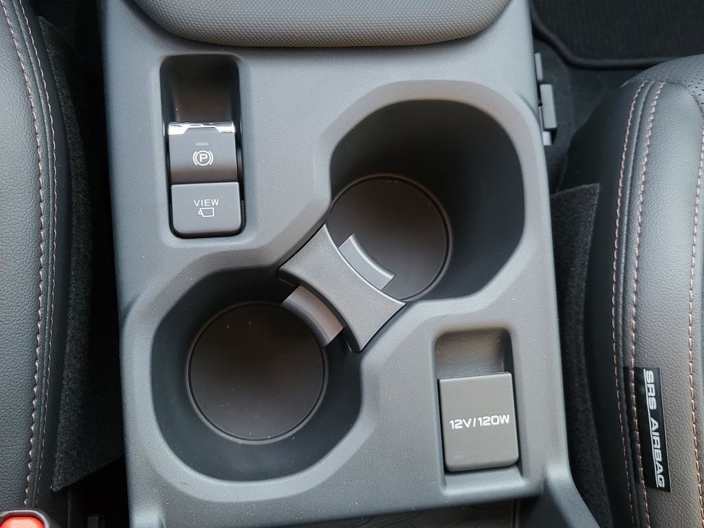 2025 Subaru Forester Touring photo 10