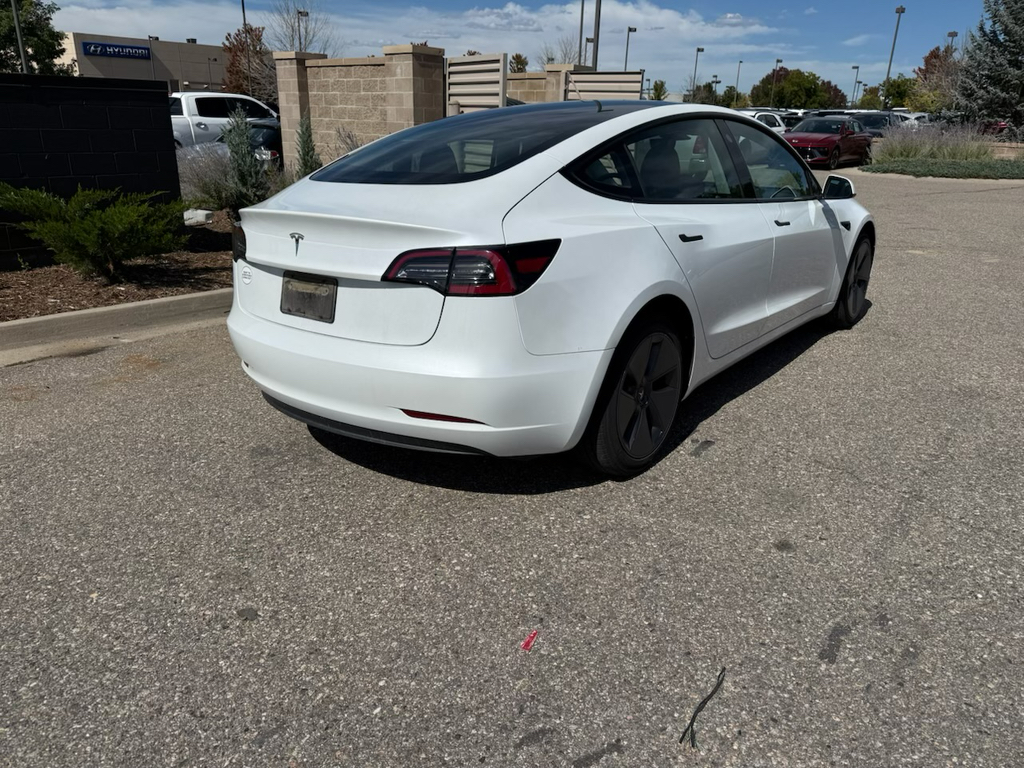 2023 Tesla Model 3 photo 4