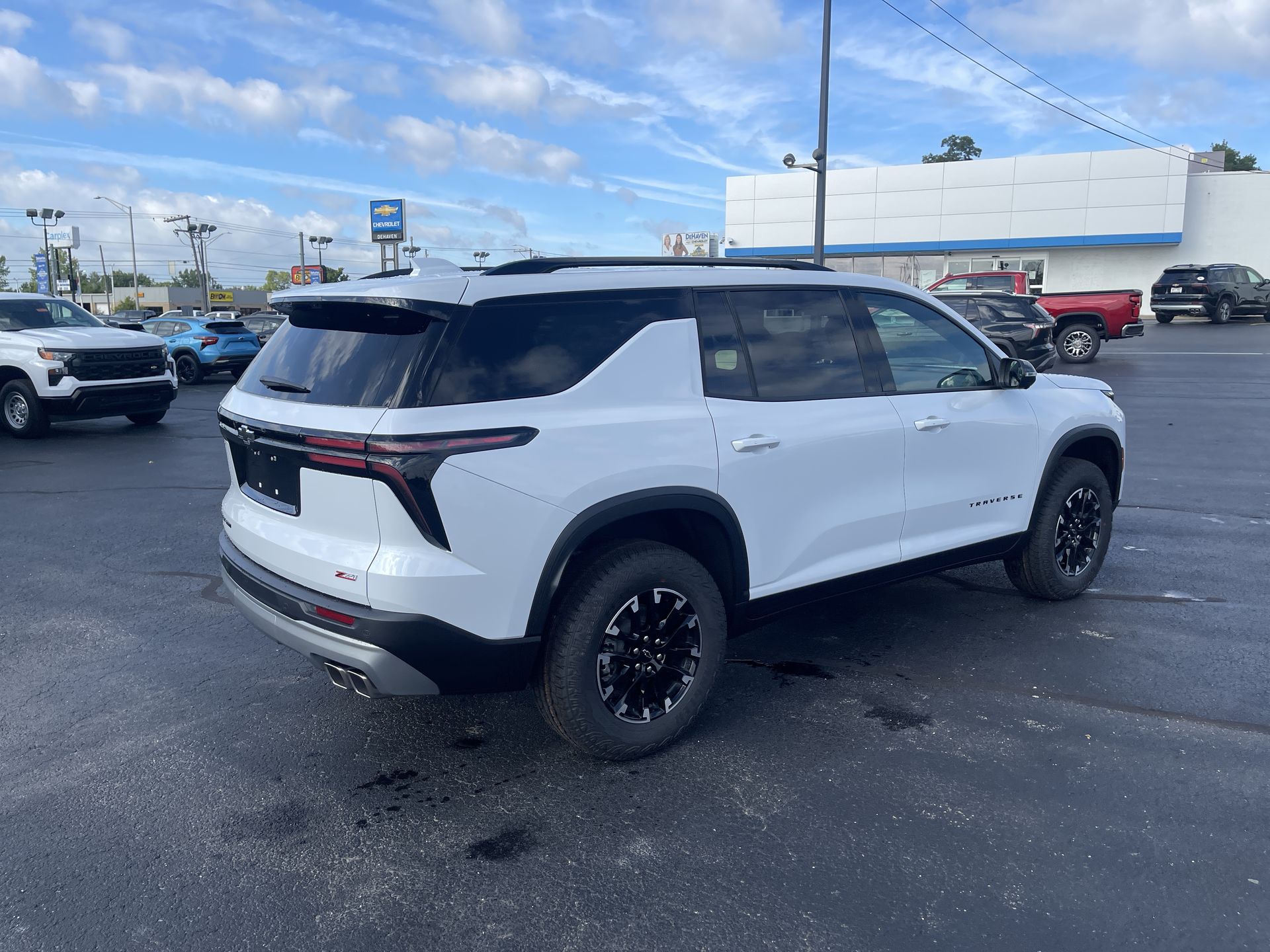 2026 Chevrolet Traverse Z71 photo 40