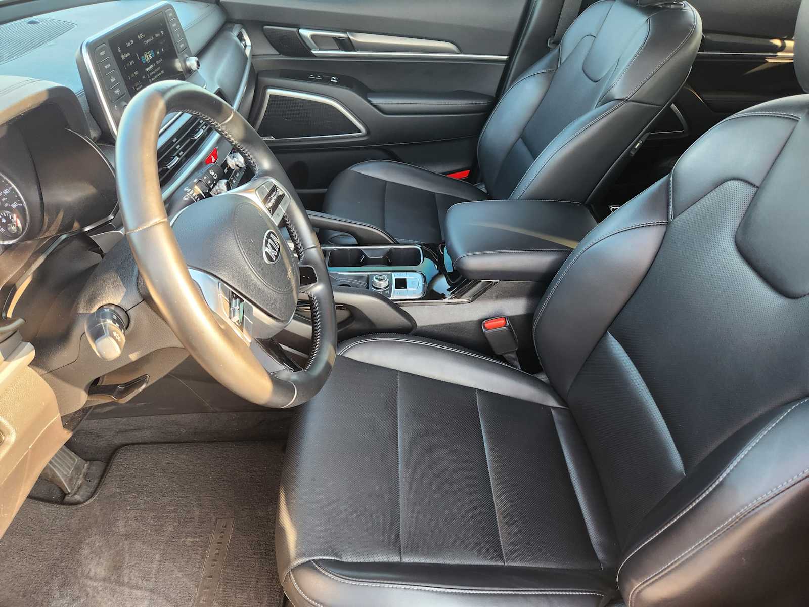 2021 Kia Telluride LX photo 10
