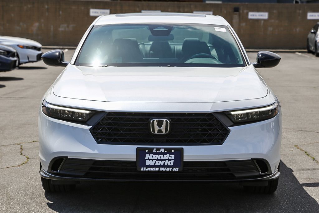 2025 Honda Accord Hybrid Sport-L photo 2