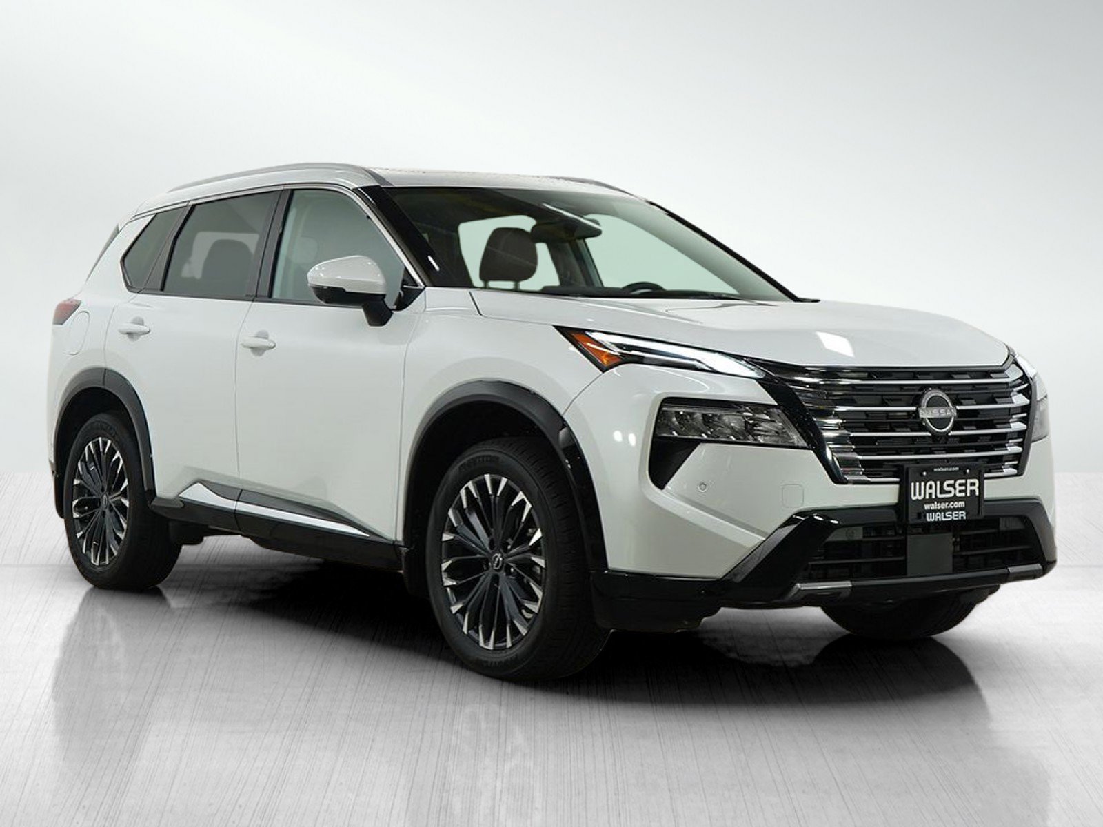 2024 Nissan Rogue Platinum photo 7
