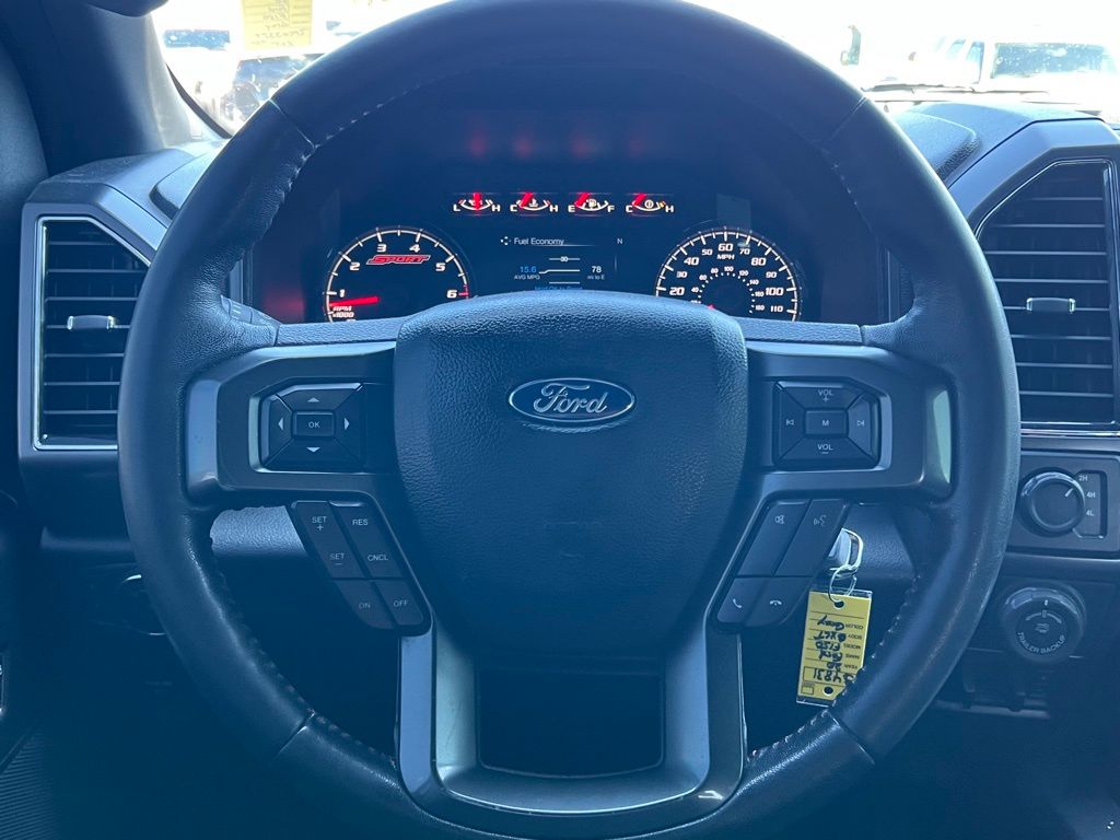 2020 Ford F-150 XLT photo 16