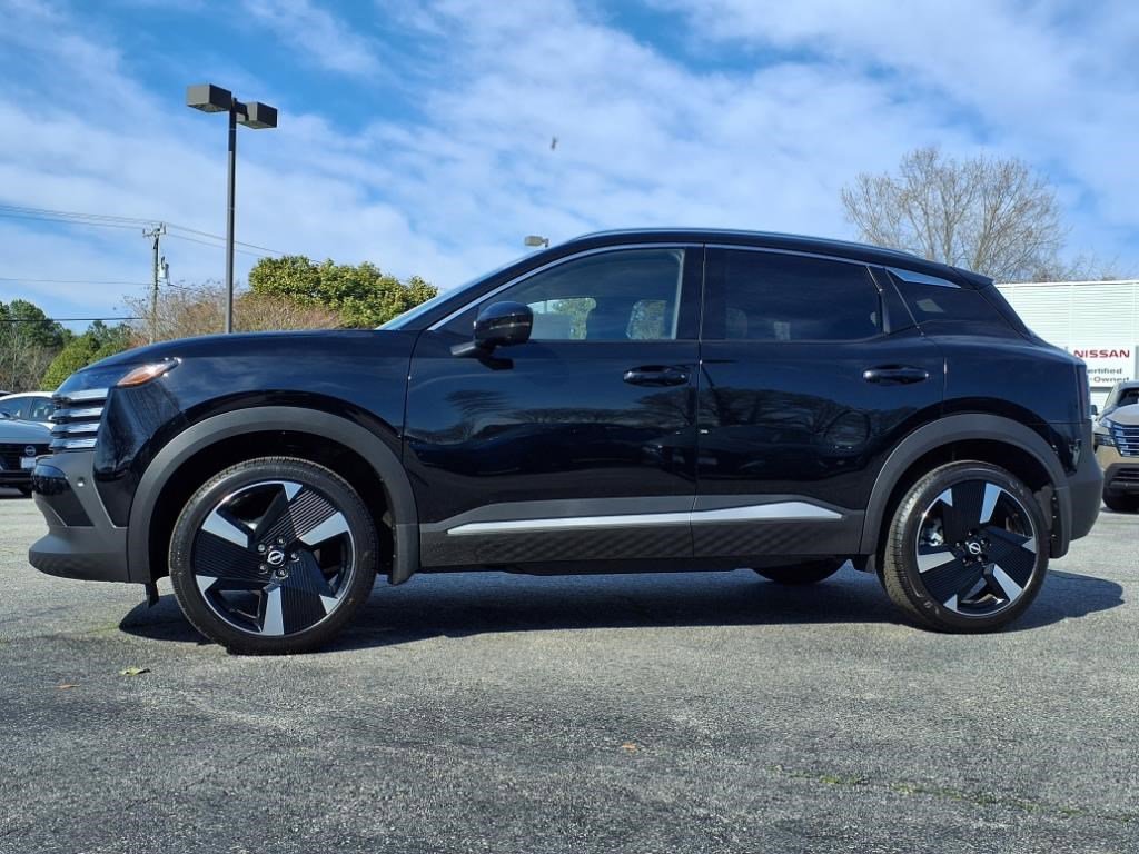2025 Nissan Kicks SR photo 4