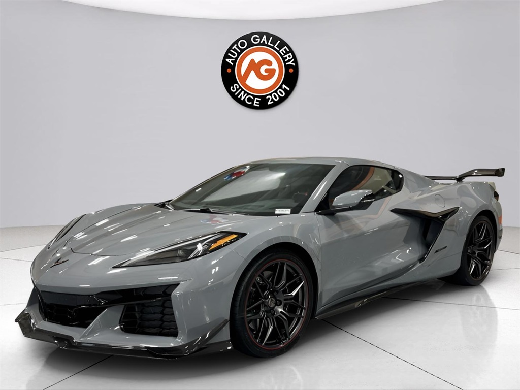 2025 Chevrolet Corvette Z06 3LZ photo 3