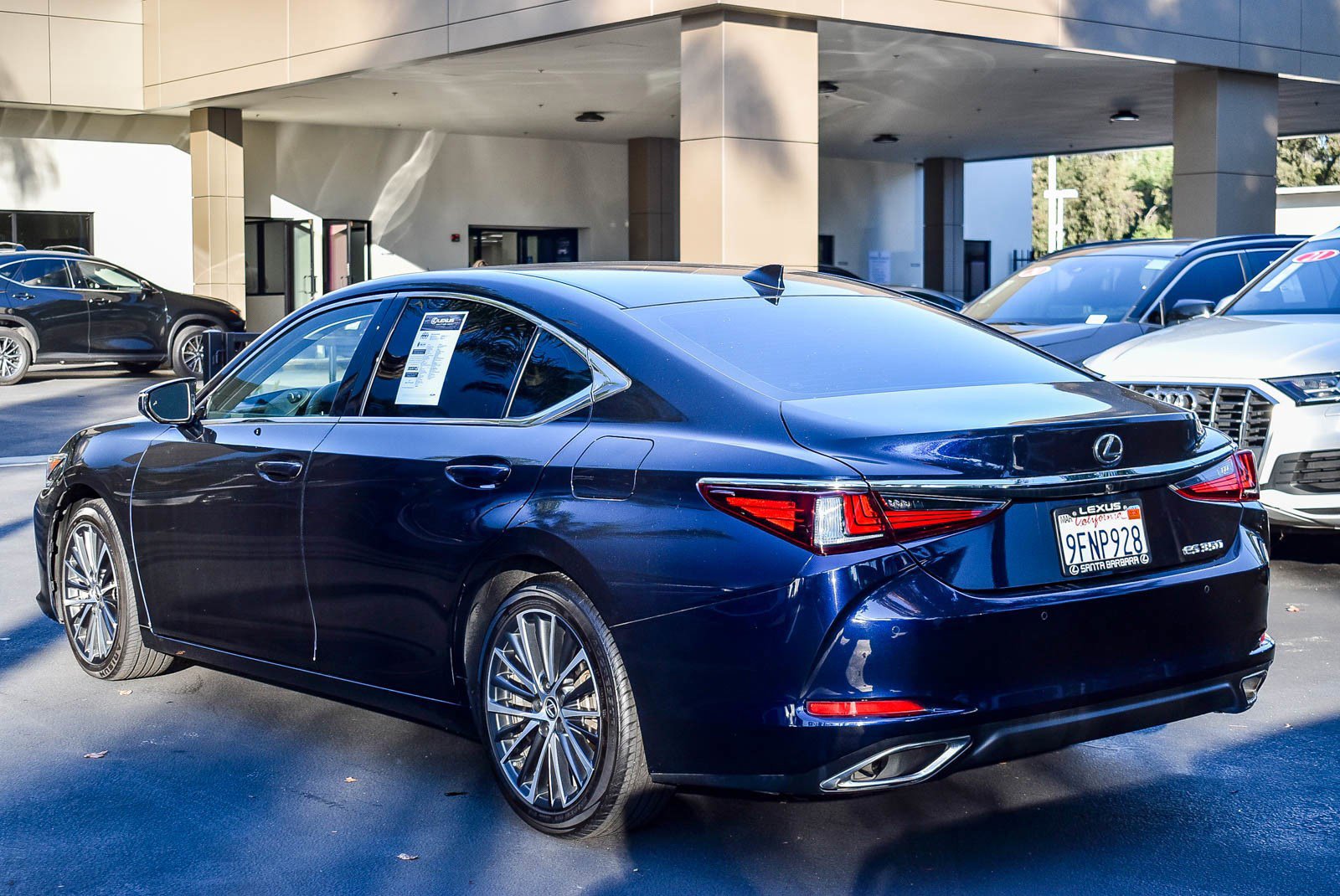 2023 Lexus ES 350 photo 4