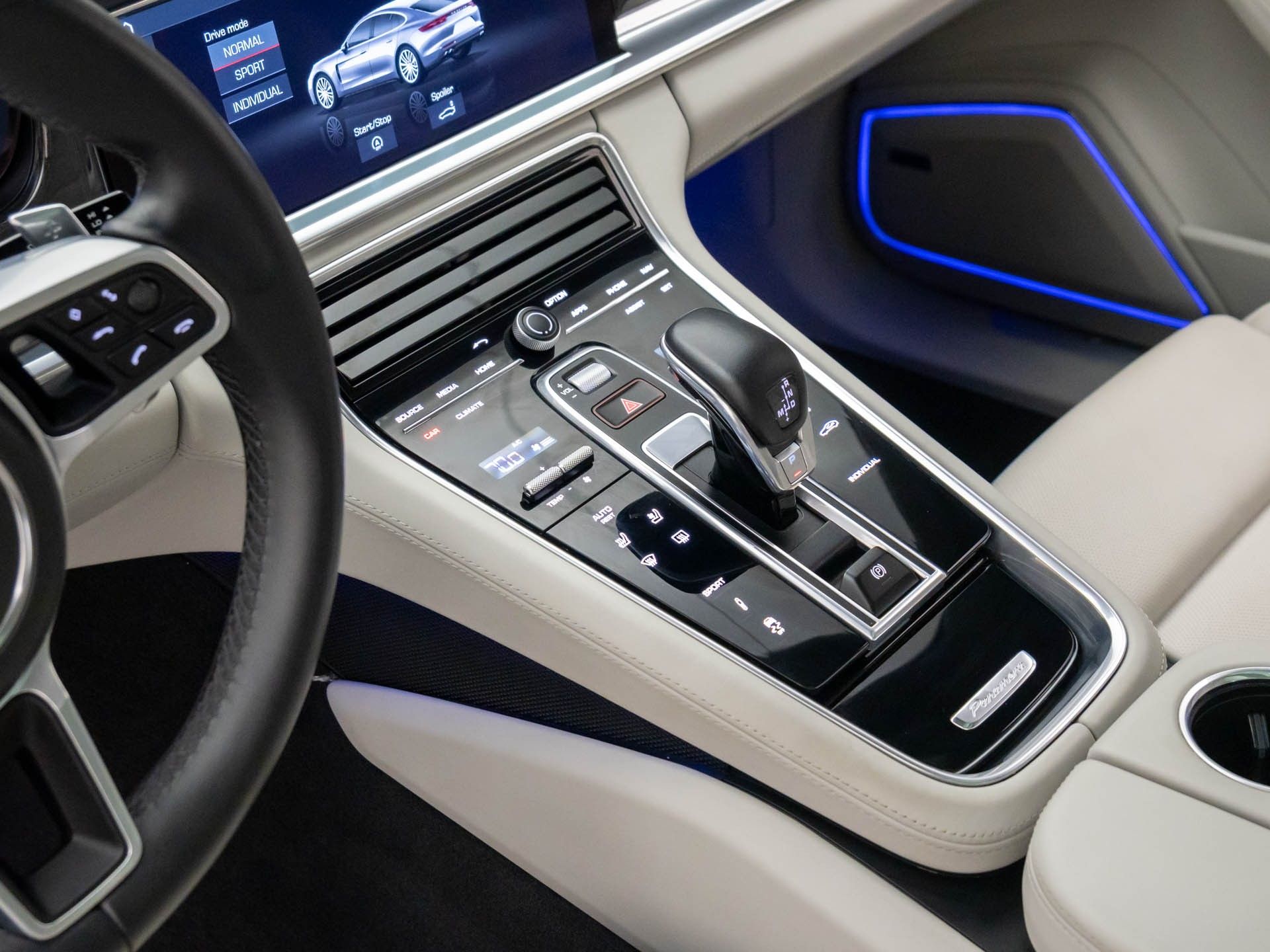 2020 Porsche Panamera 4 photo 13
