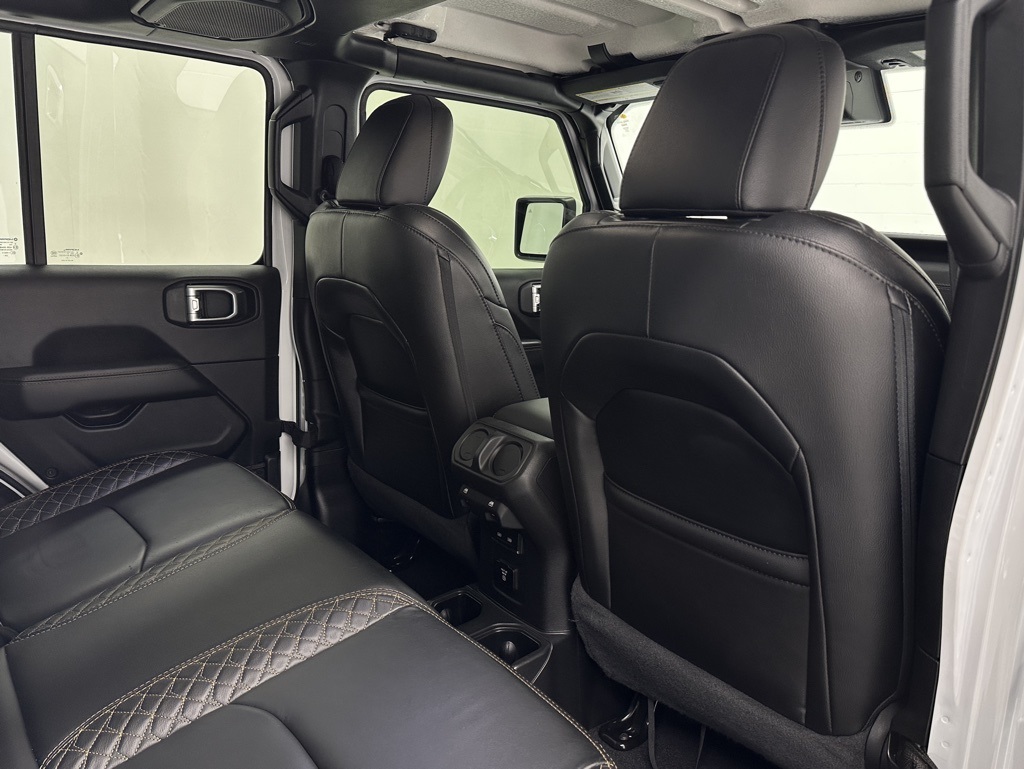2021 Jeep Wrangler Unlimited Sahara High Altitude 4xe photo 19
