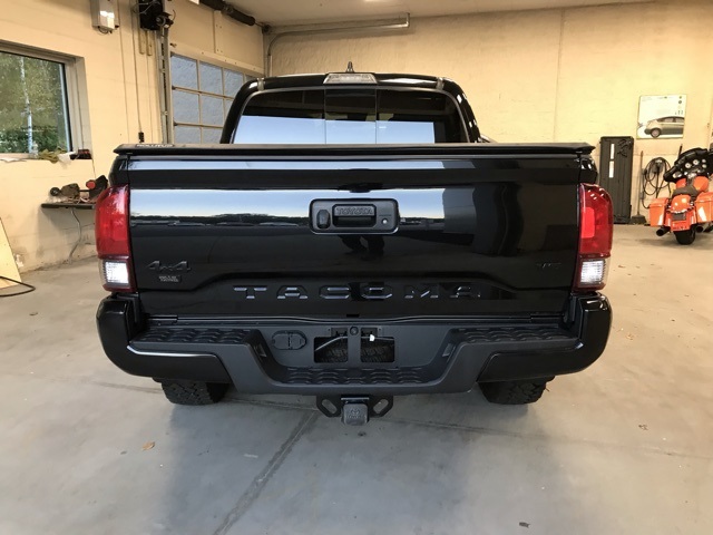 2022 Toyota Tacoma SR5 photo 4