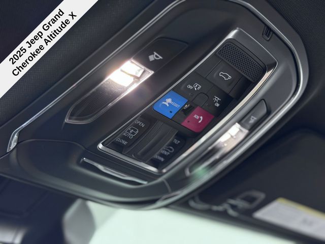 2025 Jeep Grand Cherokee Altitude X photo 27