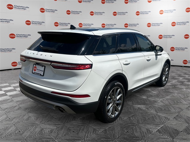 2020 Lincoln Corsair Standard photo 4